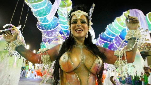 Mulheres peladas no carnaval 14