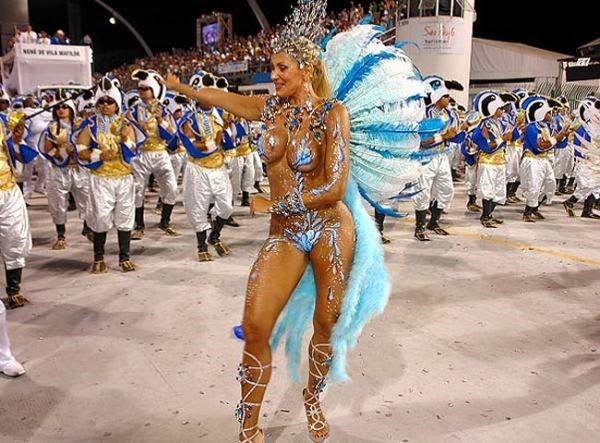 Mulheres peladas no carnaval 18