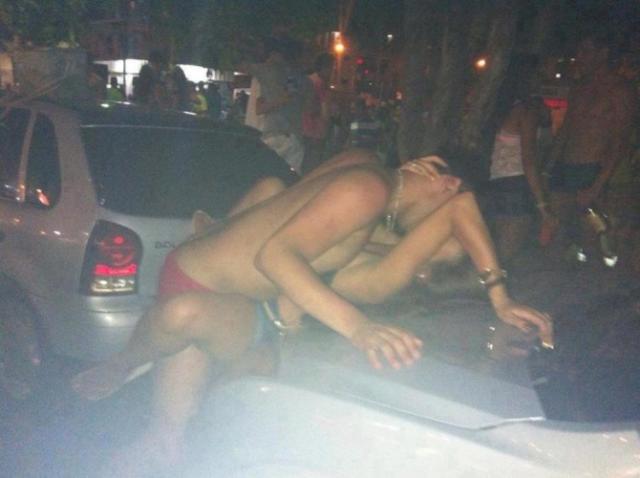 Sexo nas ruas de Caldas Novas-GO no festival Caldas Country 1