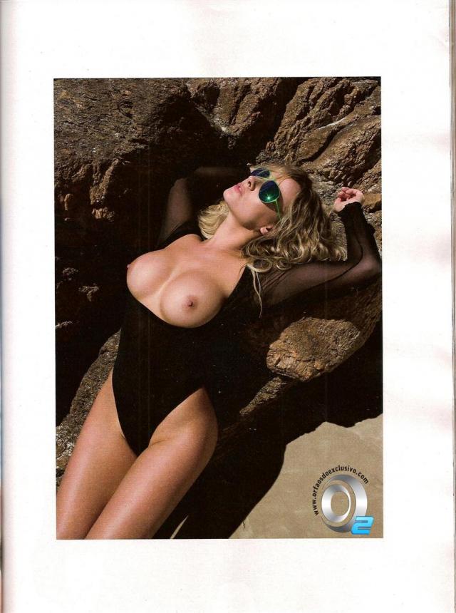 Veja fotos de Lola Melnick Nua Na Revista Playboy 17