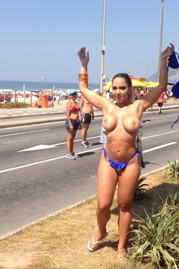 Fotos do toplessaço na Praia de Ipanema 7