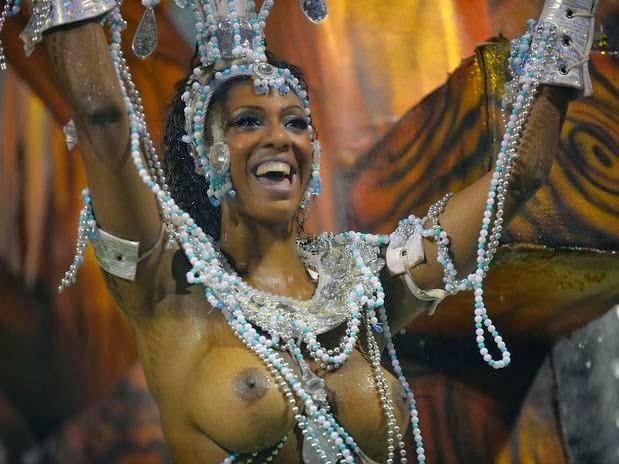 Mulheres peladas no carnaval 33