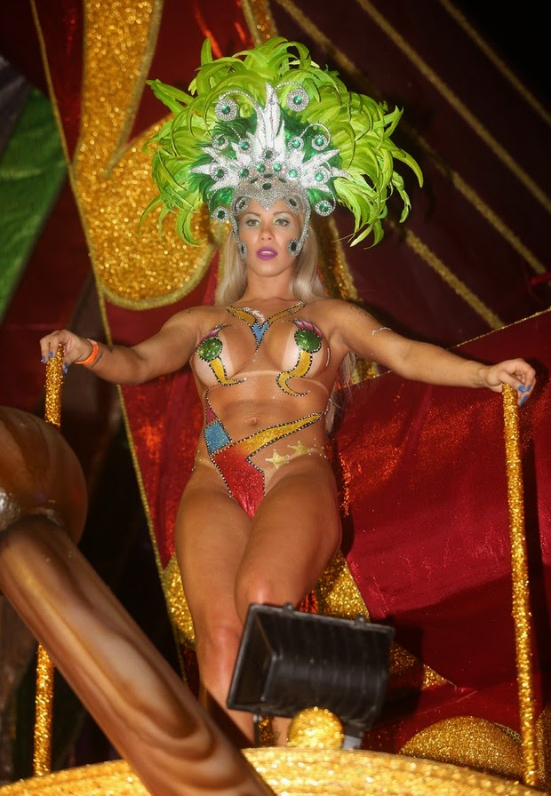 Mulheres Flagradas Peladas No Carnaval Não Conto