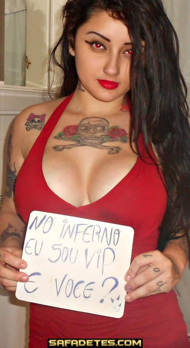 Debbi Delacort, Rockeira bem gostosa toda tatuada caiu na net 37