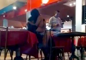 Casal faz sexo dentro de restaurante em São Gonçalo