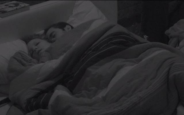 Matheus e Maria Claudia fazem sexo no big brother brasil video