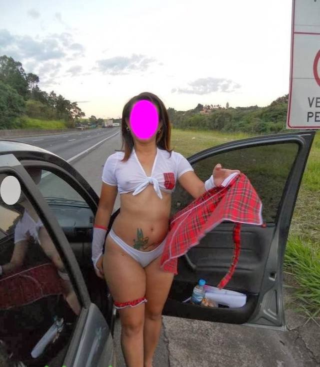 Rabuda cavala vazou na net peladinha na estrada