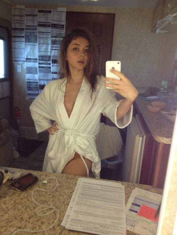 Atriz Sarah Hyland nude caiu na net em fotos e video intimo 