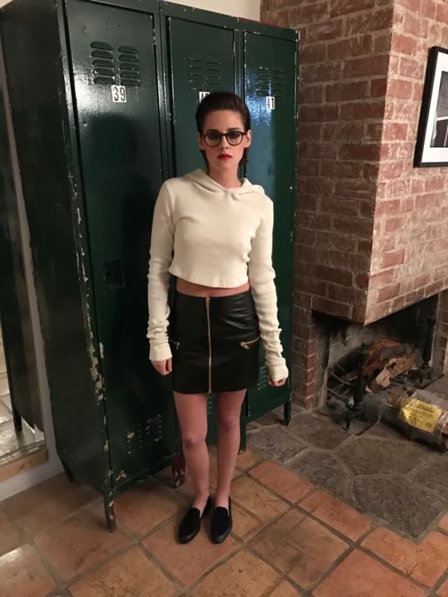 Fotos intimas da atriz Kristen Stewart pelada é vazada por hacker 16