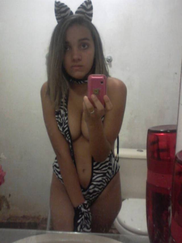 Daiane vazou com fotos intimas no whatsapp 3