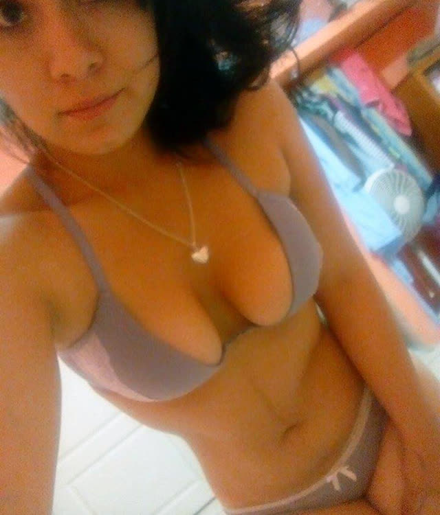 Cuzuda safadinha vazou no whatsapp com nudes peladinha 81