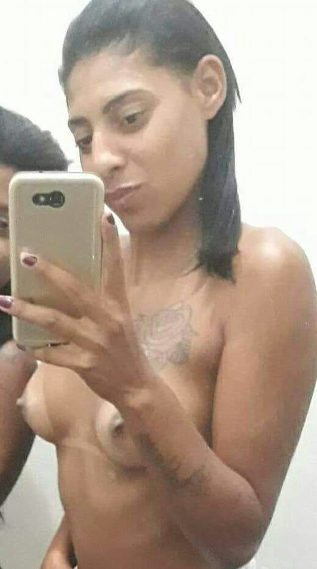 Nicoly da favela caiu no facebook com nudes 2