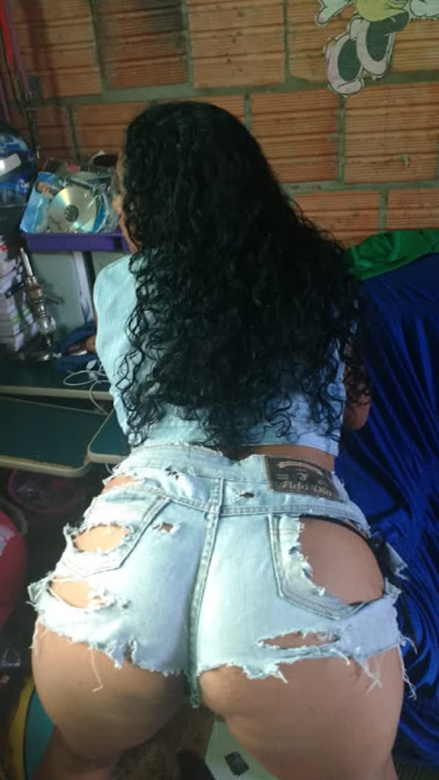 Fotos caseiras da morena rabuda no barraco caiu no grupo do whatsapp 1