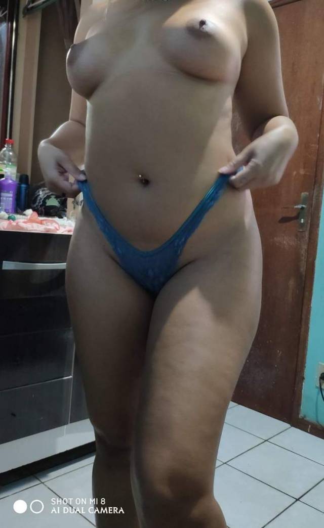 fotos-da-casada-do-peitinho-gostoso-e-bunda-grande-2