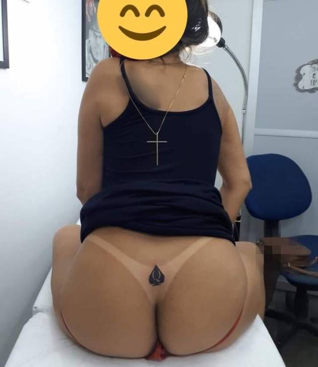 morena-deliciosa-amadora-casada-se-exibindo-pelada-11
