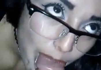 Levou amiga da faculdade pra foder em casa | Não Conto